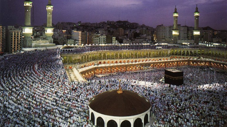 هل يحقّ لزوجي أن يمنعني من أداء الحجّ؟