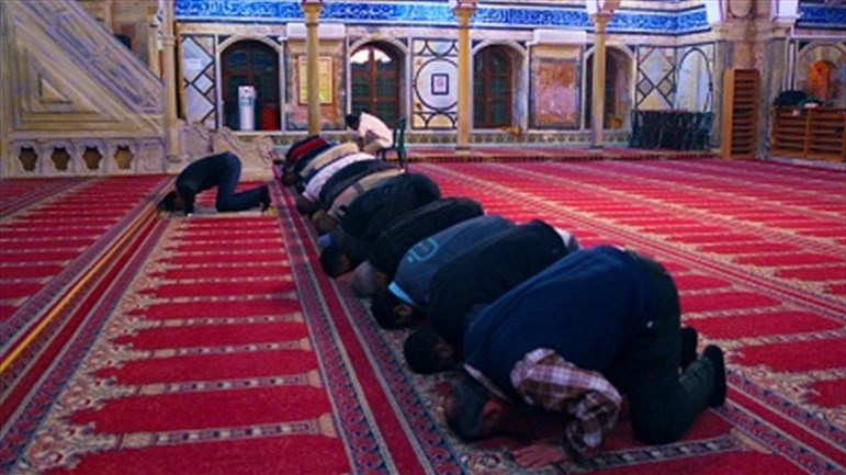 المذهب ليس هدفاً..