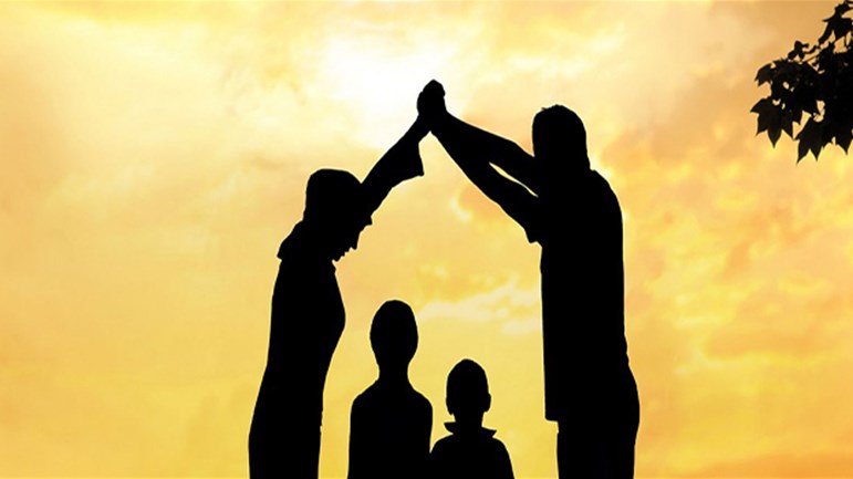 الأسرة النَّواة الأولى للمجتمع