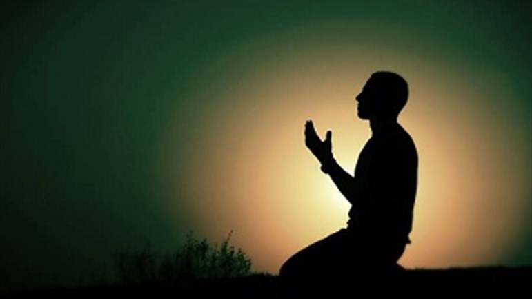 المؤمن لا يعيش ازدواجيّة الشّخصيّة