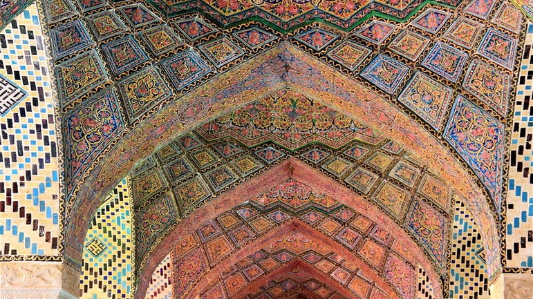 كيف بدأ التّقليد وتطوَّر؟!