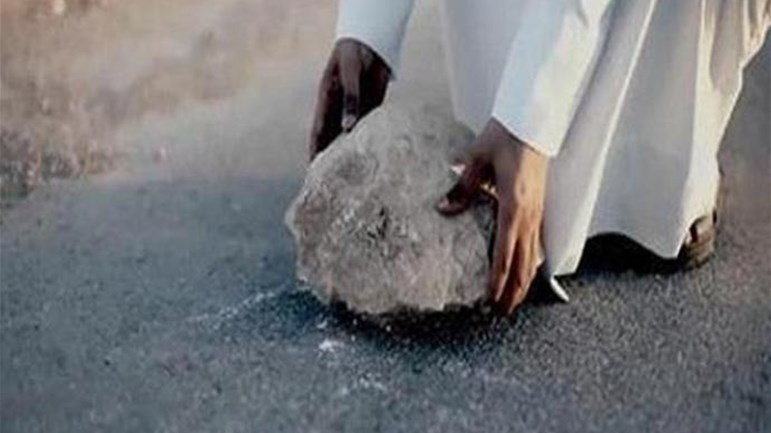 كفّ الأذى عن المؤمنين