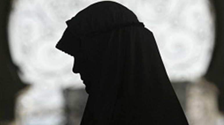تشريع الحجاب ودور المرأة وواقعها