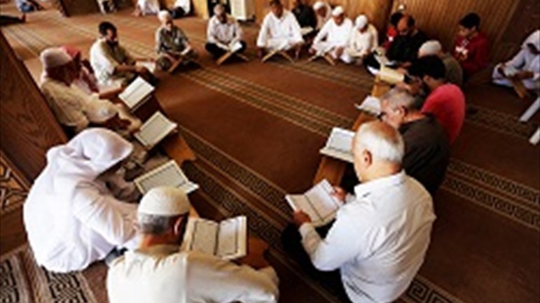 العلم دينٌ يُدان به