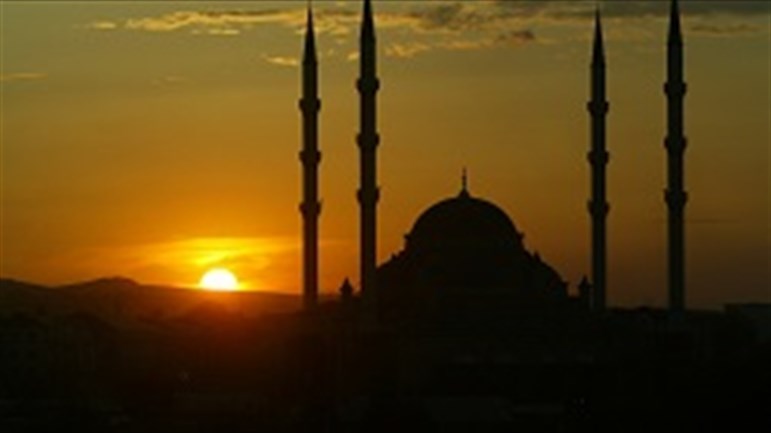 بين الدّين والأخلاق