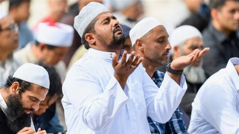 سلبيَّات الدَّعوة المثاليَّة إلى الوحدة