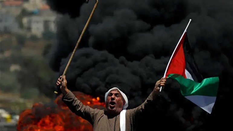 لا يجوز لأيّ كان التّنازل عن فلسطين