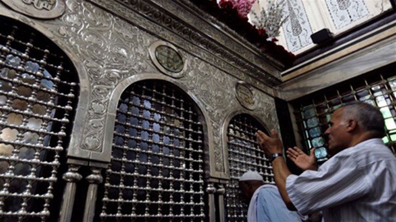 آداب زيارة المقامات