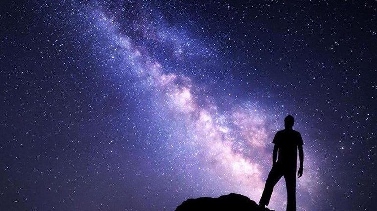 معنى "تفكّر ساعة خير من عبادة سنة"