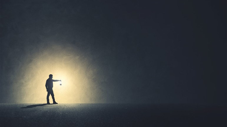 موقف الإسلام من القلق والتردُّد أمام العمل