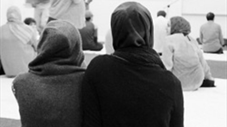 بالوعي والمعرفة تفرض المرأة حضورها في المجتمع