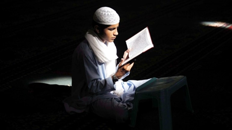 عندما تصمّ الأسماع وتعمى القلوب!