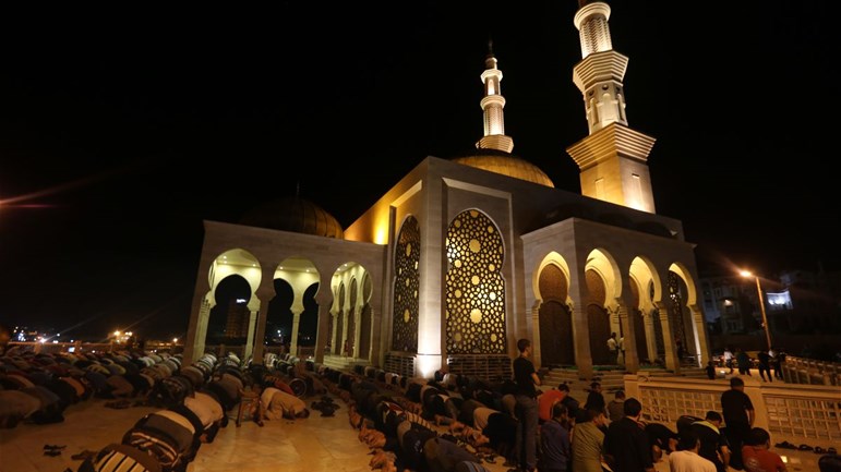شهر رمضان شهر صلة الأرحام