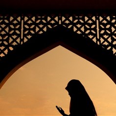 يئست من التّوبة.. وأشعر برغبة في الانتحار!