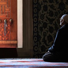 عن كمال الإيمان واليقين