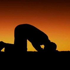 لمَ يبتليني الله ويسعد غيري؟!