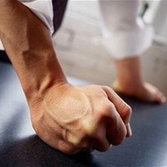 زوجي شديد العصبيَّة.. ماذا أفعل؟