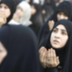 زوجتي ترفض اعتناق الإسلام.. ماذا أفعل؟