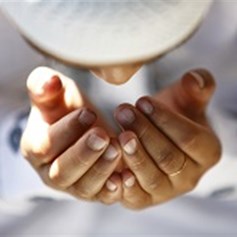 التقرّب إلى الله بالأعمال الخالصة