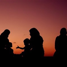 حدود قوامة الرَّجل على المرأة