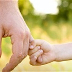برّ الوالدين واجب وليس اختياراً