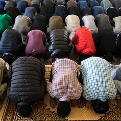 أثر صلاة الجماعة في حياة المسلمين