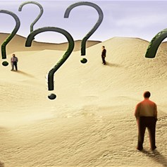 لا يوجد إنسان فوق النّقد