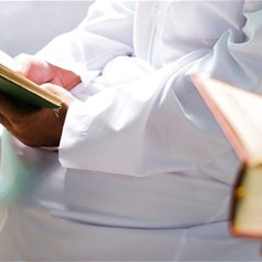 أمام الإغراء والتّخويف.. كيف يتصرّف الدّاعية؟!