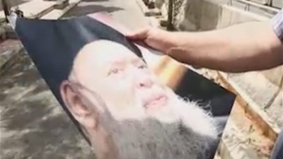 عشر من السّنين.. وتبقى