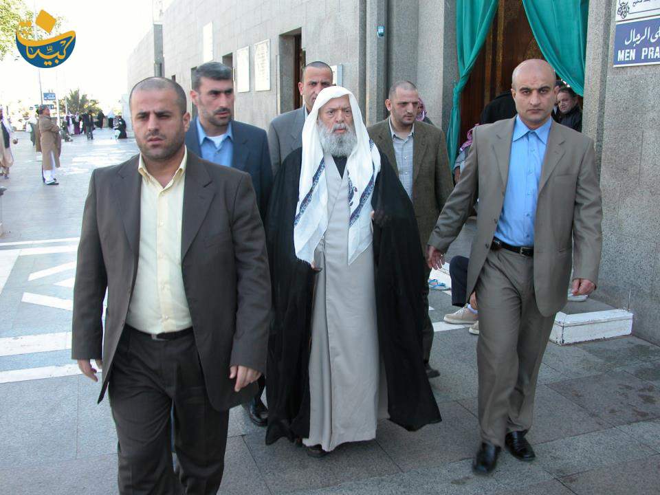 في مسجد في المدينة المنورة 2005