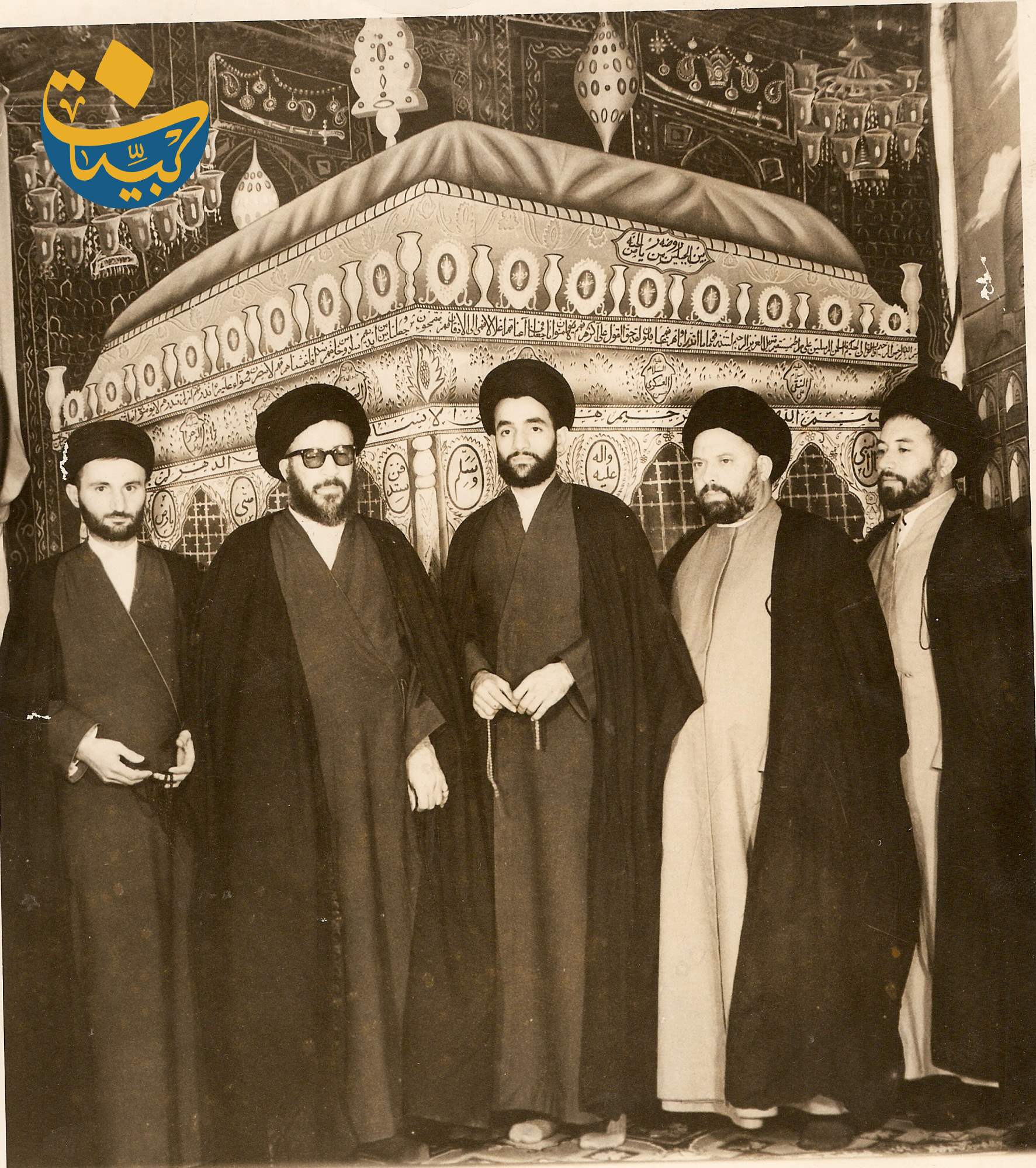 السيد محمد جواد السيد محمد حسين والسيد نجيب خلف موثق
