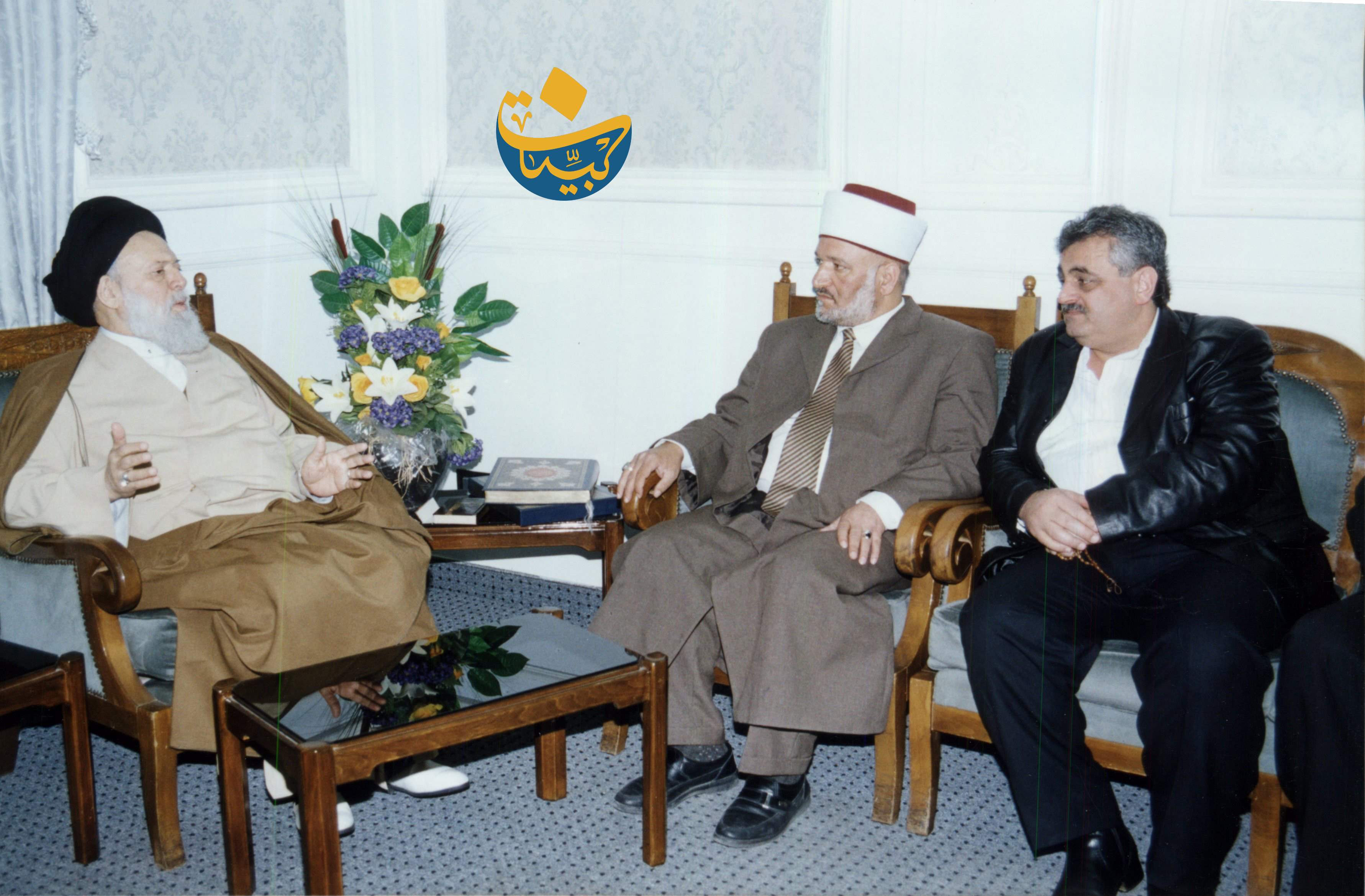 الشيخ اسحق طه نائب المفتي الشيخ عكرمة صبري ودياب عيوش مدير التعليم في فلسطين ود نضال السبع 29 04 2003