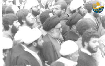 مشاركته بتشييع شهداء مجزرة فتح الله عام 1987