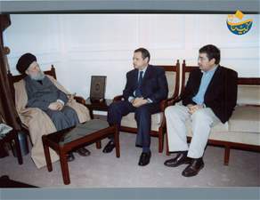 النائب نبيل دي فريج نيسان2005